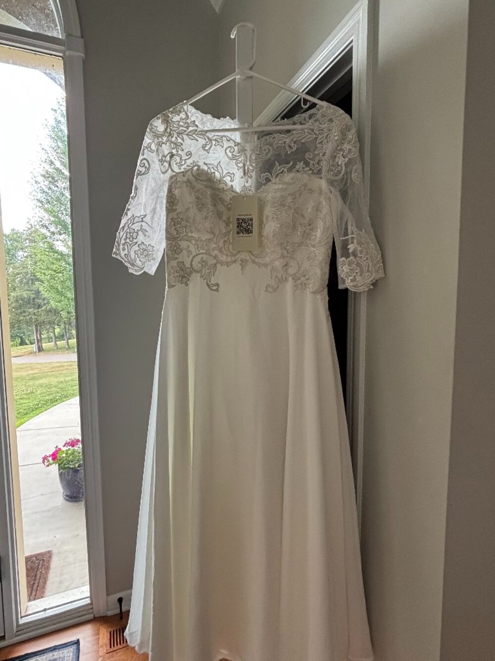 Stacee's Tea-Length Wedding Dress Size 8. Brand New - Never Worn